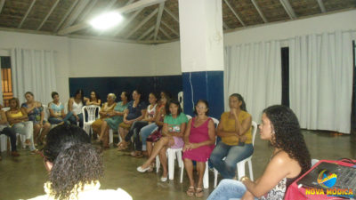 CRAS realiza roda de conversa com grupo de mulheres