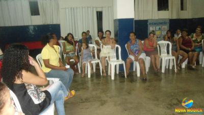 CRAS realiza roda de conversa com grupo de mulheres