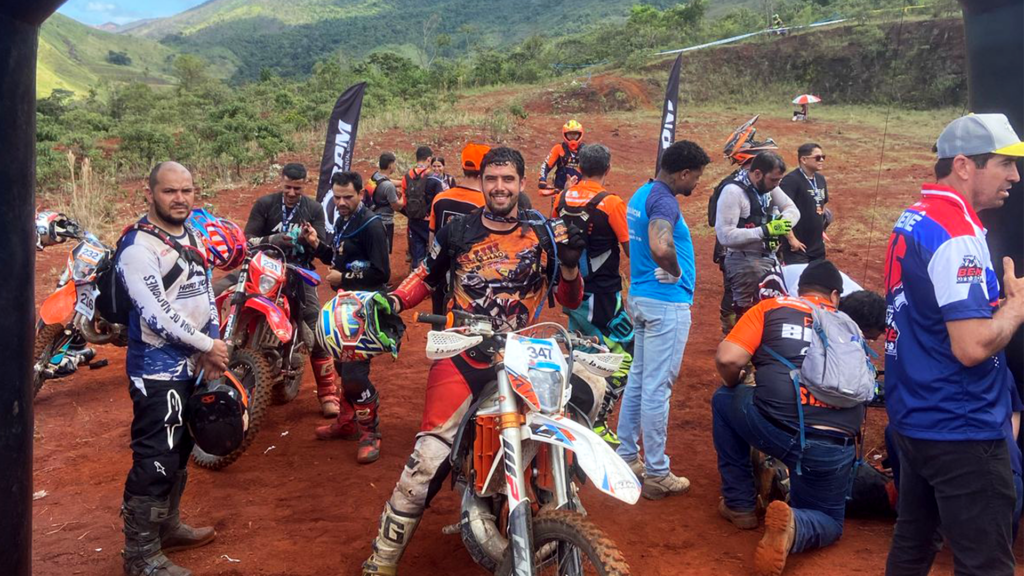 Esporte em ação: Fim de semana de grandes conquistas para o esporte de Nova Módica - MG - 14/04/2025
